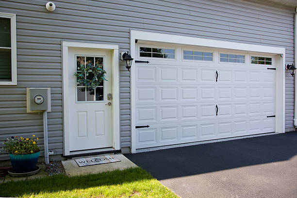 24/7 Emergency Garage Door Panel Replacement experts in Tunkhannock, PA